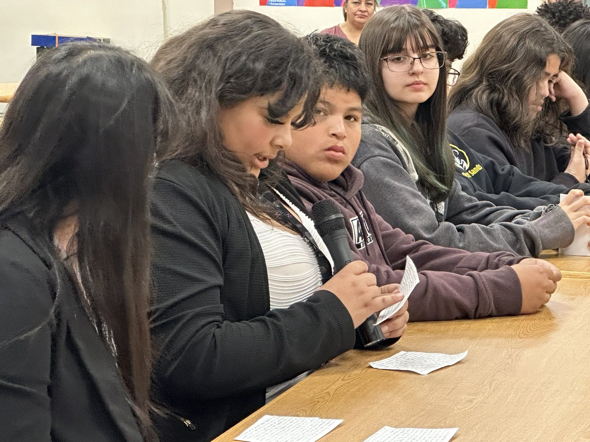 CartwrightSD's tweet photo. The Project Citizen Showcase is happening at Desert Sands Middle School, Academy of Journalism and Communications. Our scholars are presenting excellent projects on community issues that matter. Get inspired by their creativity and dedication to making a difference! 🏫🌍 #ProjectCitizen #CommunityEngagement #DesertSandsMS