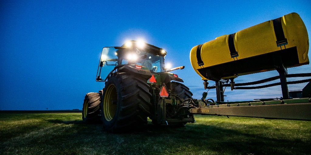 Stress can build during busy seasons on the farm, jeopardizing your mental and physical health. Hear tips and coping strategies from a mental health expert with the @AgriSafeNetwork in the latest episode of the 'Around the Table' podcast: bit.ly/3Uu3lst.