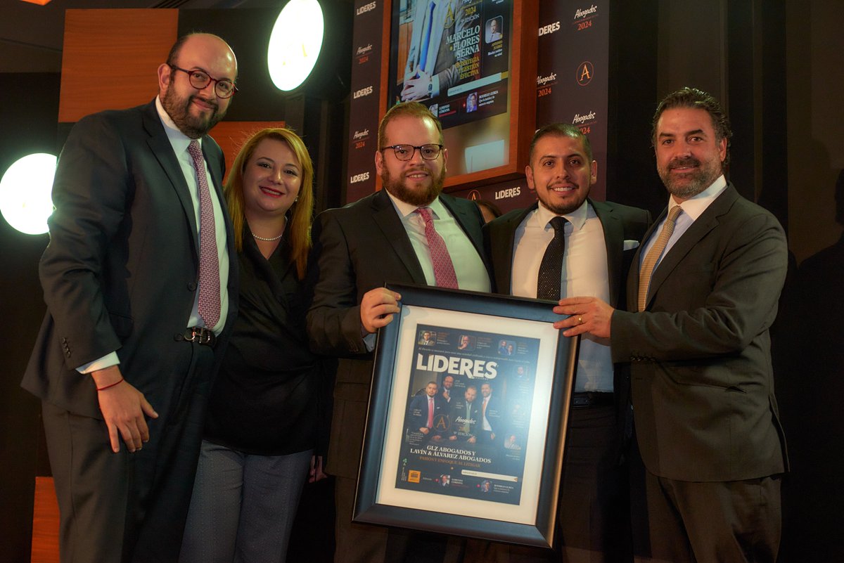 LideresMexicano's tweet photo. También queremos reconocer y felicitar a los destacados abogados y bufetes que participaron en el evento. Sus impresionantes carreras son motivo de gran orgullo y admiración. Agradecemos sinceramente su participación en la edición de este año de Abogados. https://t.co/M7QgjKgXJm
