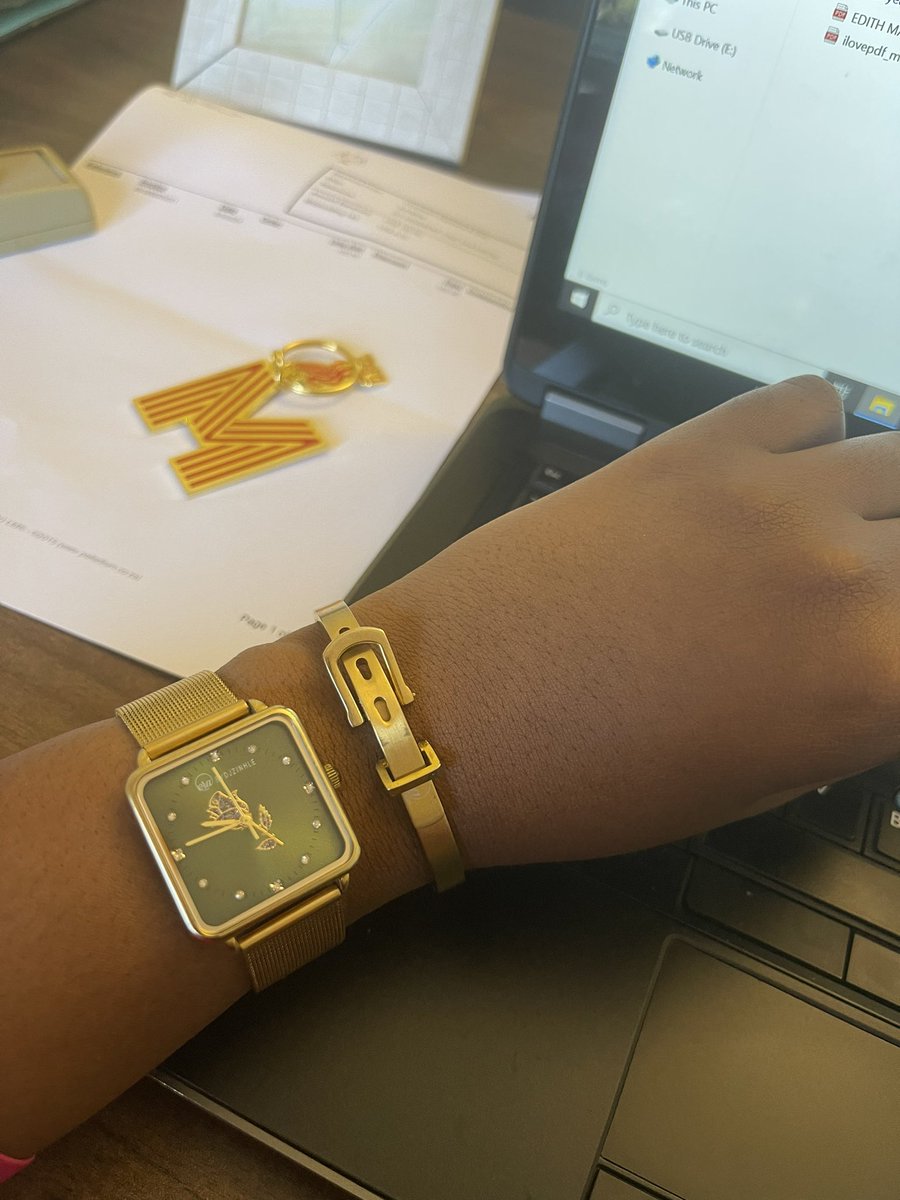Hi besty @DJZinhle let’s wear matching watches next Saturday @GirlfestZW 😍😍😍…maybe matching hoops too 🙊🙈