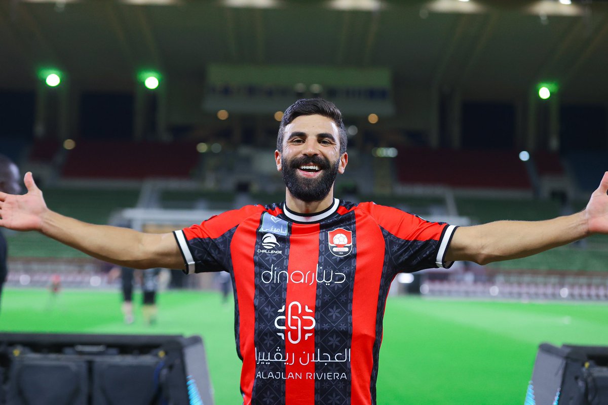 📊 || محمد فوزير #الرائد x اندري كورديا الطائي : 

🔴 لعب (24) مباراة 
⚪️ لعب (25) مباراة 

🔴 سجل (7) اهداف 
⚪️ سجل هدفين

🔴 سدد (33) تسديدة 
⚪️ سدد (29) تسديدة

🔴 صنع هدفين 
⚪️ صنع (3) اهداف 

🔴 صنع (24) فرصة 
⚪️ صنع (36) فرصة 

🔴 التقييم (7.44) 
⚪️ التقييم (6.9)