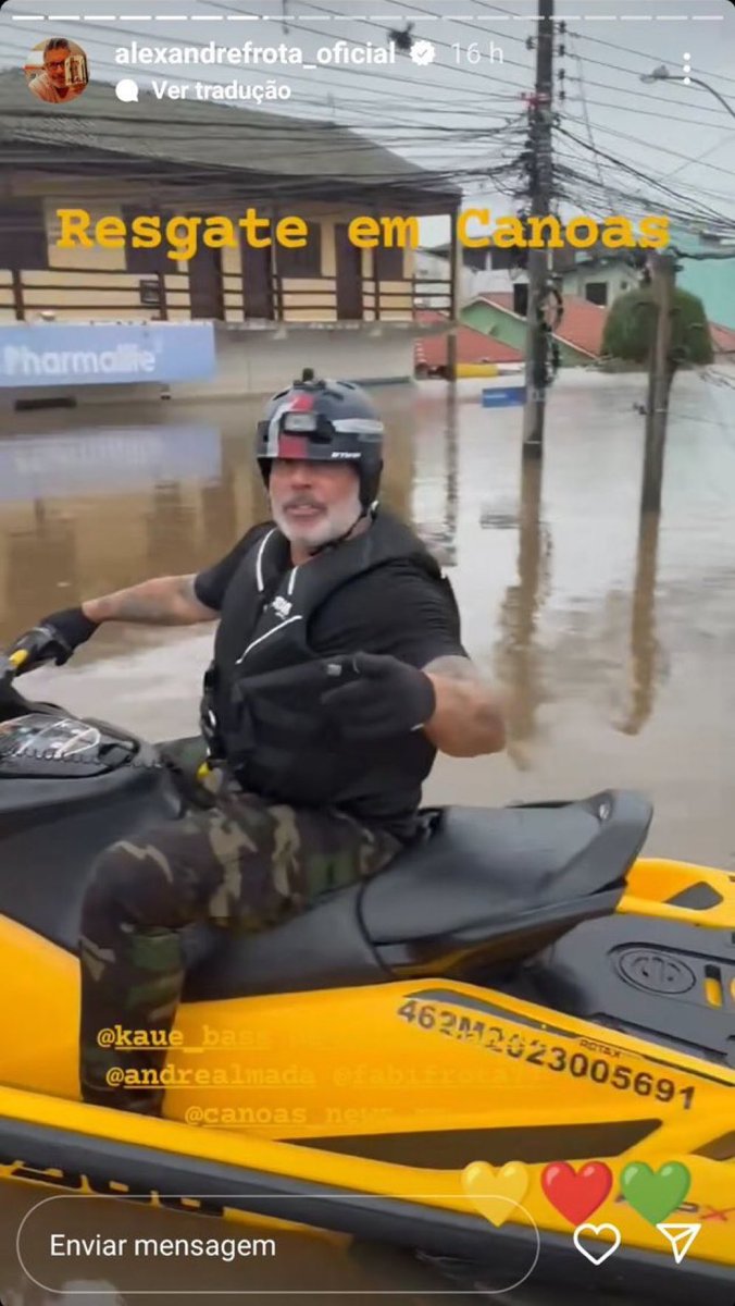 ALEXANDRE FROTA esta na cidade de Canoas no Rio Grande do Sul ajudando no resgate de pessoas ilhadas. Mas podem ficar tranquilos, ele esta usando roupas.