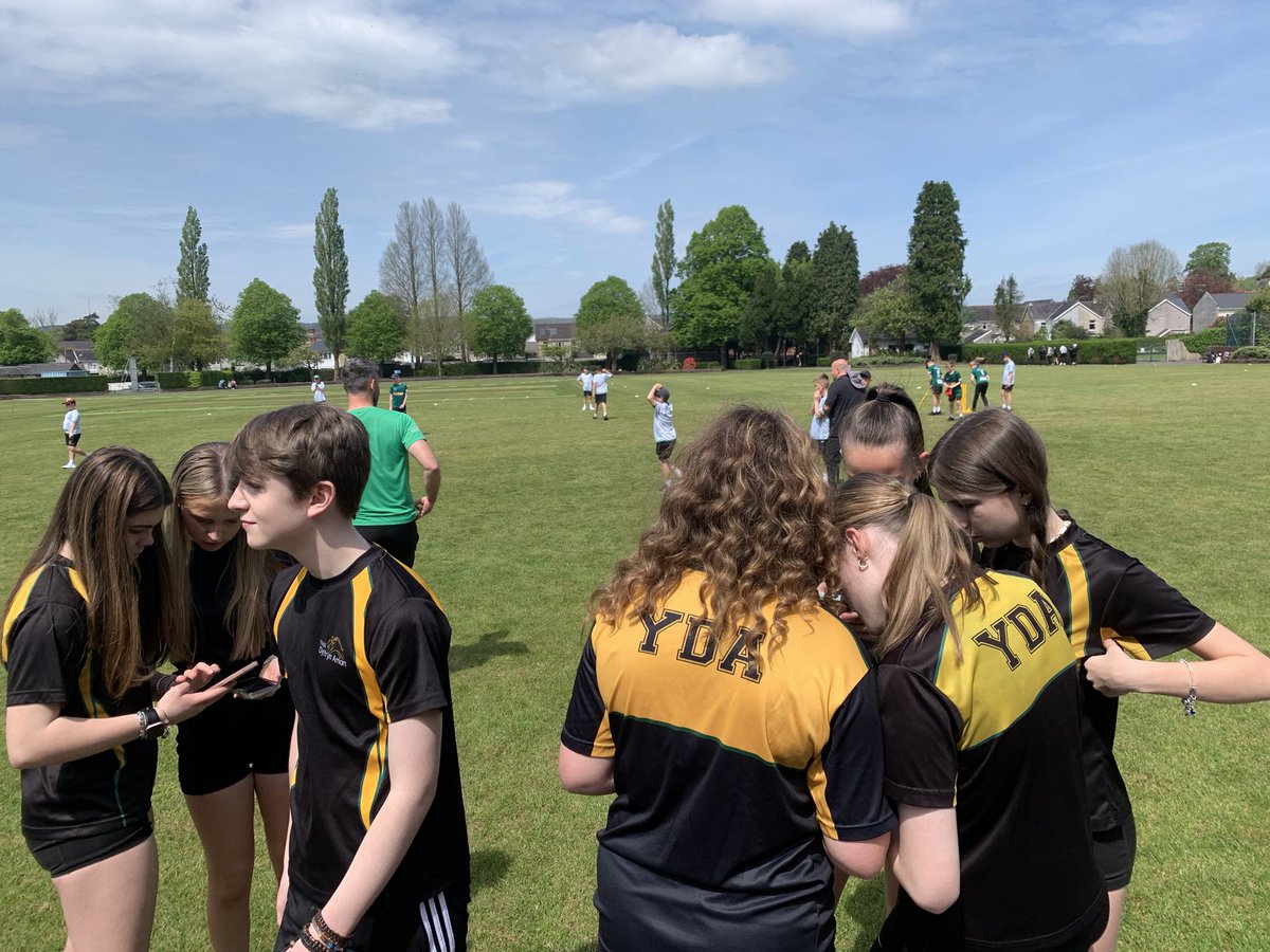 A big thank you to the Year 10 sports leaders who helped out with the scoring at the primary schools Dynamo Wales Cricket tournament in Ammanford park today Diolch yn fawr 👍🏏☀️ @sportcarms