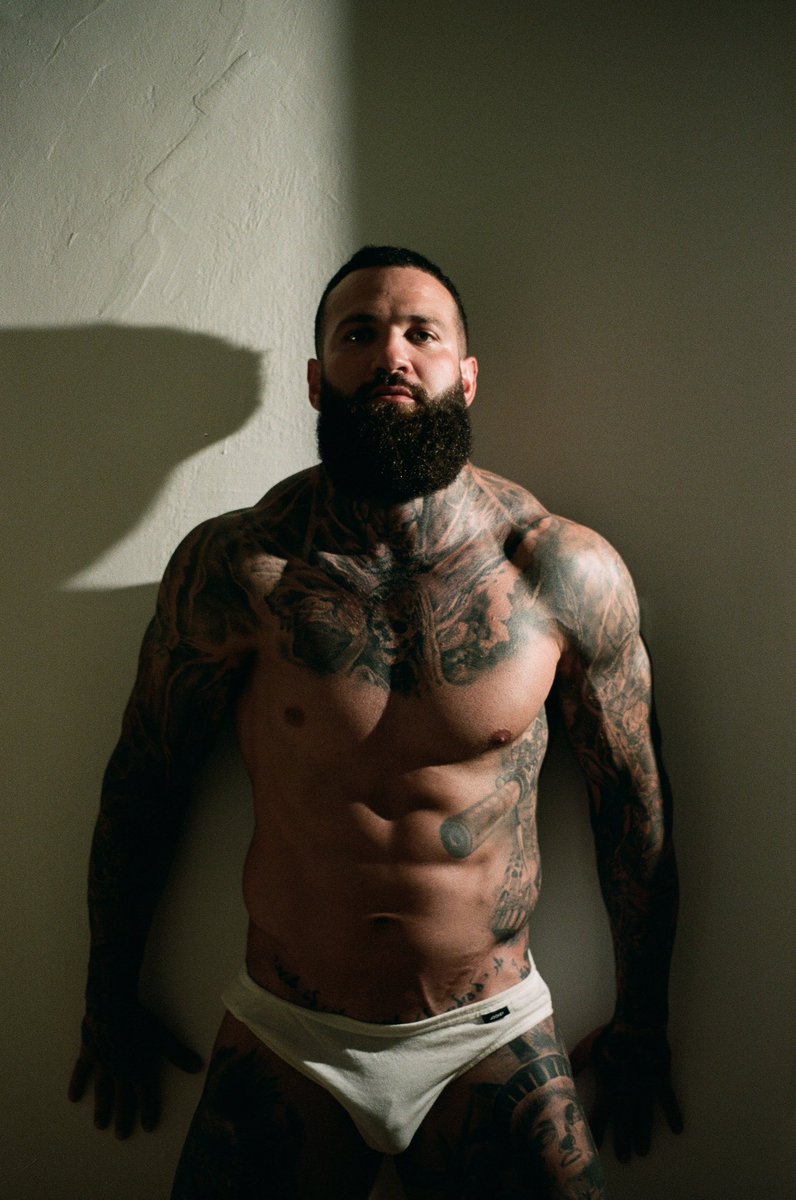hairlightshadow's tweet photo. L A D I S L A V
@king_ladislav90 https://t.co/ozI5007Uek