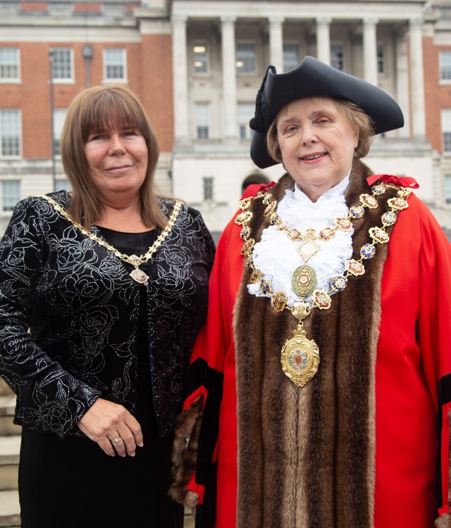 Congratulations to Cllr Jenny Flood, who has begun her term of office as Chesterfield’s 383rd Mayor. Chesterfield residents are invited to celebrate at the Civic Parade, Saturday 11 May at 10.15am: chesterfield.co.uk/2024/05/cheste… #LoveChesterfield #ChesterfieldNews @ChesterfieldBC