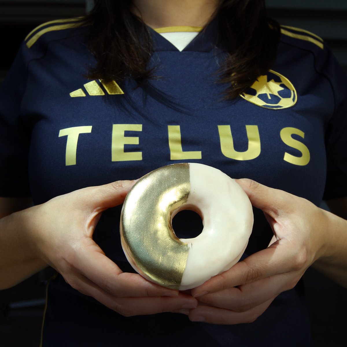 The @WhitecapsFC's 50th anniversary celebration match at @bcplace marked the highest match attendance for their MLS era with 32,465 fans! And, our team offered special gold donuts and burgers, plus a gold-flecked cocktail in the premium spaces! ✨⚽️ #BCPlace #MLS #Vancouver
