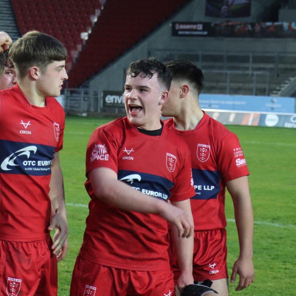 Huge congratulations to Yr 11 student Alfie W who has captained @hullkrofficial scholars team to an impressive four wins in a row at the start of the season. Alfie has settled well into his new role and helped his team win last week 22-14 away at St Helens #proud #TeamHolderness
