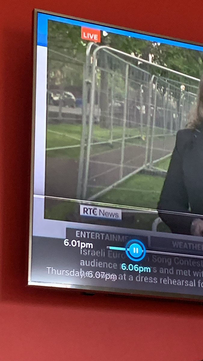 rettiwt5463's tweet image. Just watching #sixone are the government just going to put up barriers at every green space all over Dublin City to prevent people putting down tents…. What a solution 🙄🙄 
The barrier company getting a big contract from it all… someone singing all the way to the bank 💶💶