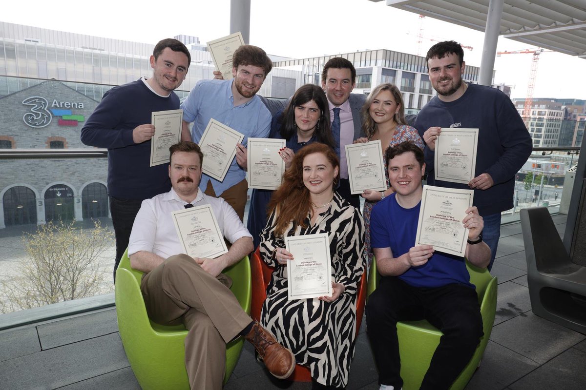 Celebrating the Journalism Graduate Programme 2023 graduation ceremony this afternoon. We’re also thrilled to announce the recipient of the Journalism Graduate Programme award: Michael Lavery 🎉 @skillnetireland @cnam_ie