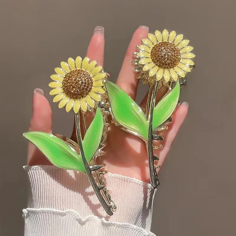 Sunflower hair clip 🌻