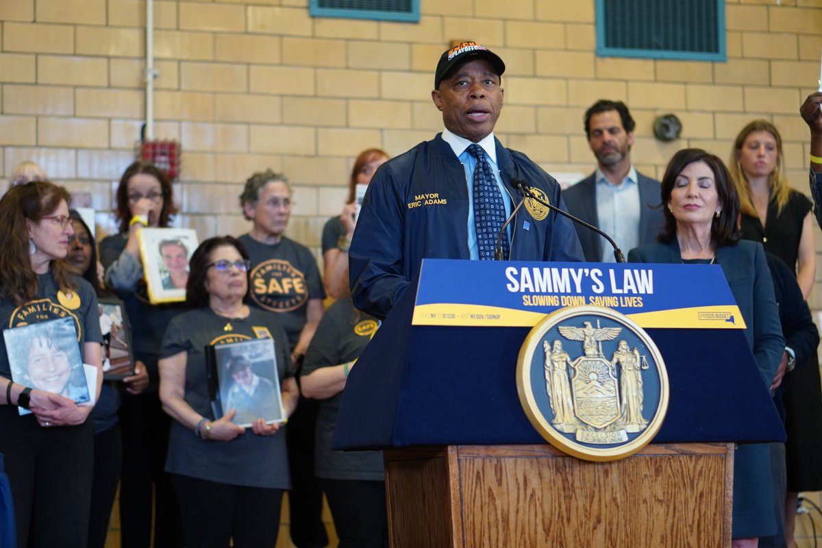 ✍️ Sammy’s Law is now law!!! Thank you @GovKathyHochul for signing this life-saving bill into law. We were proud to join with everyone who helped make this moment possible 💛