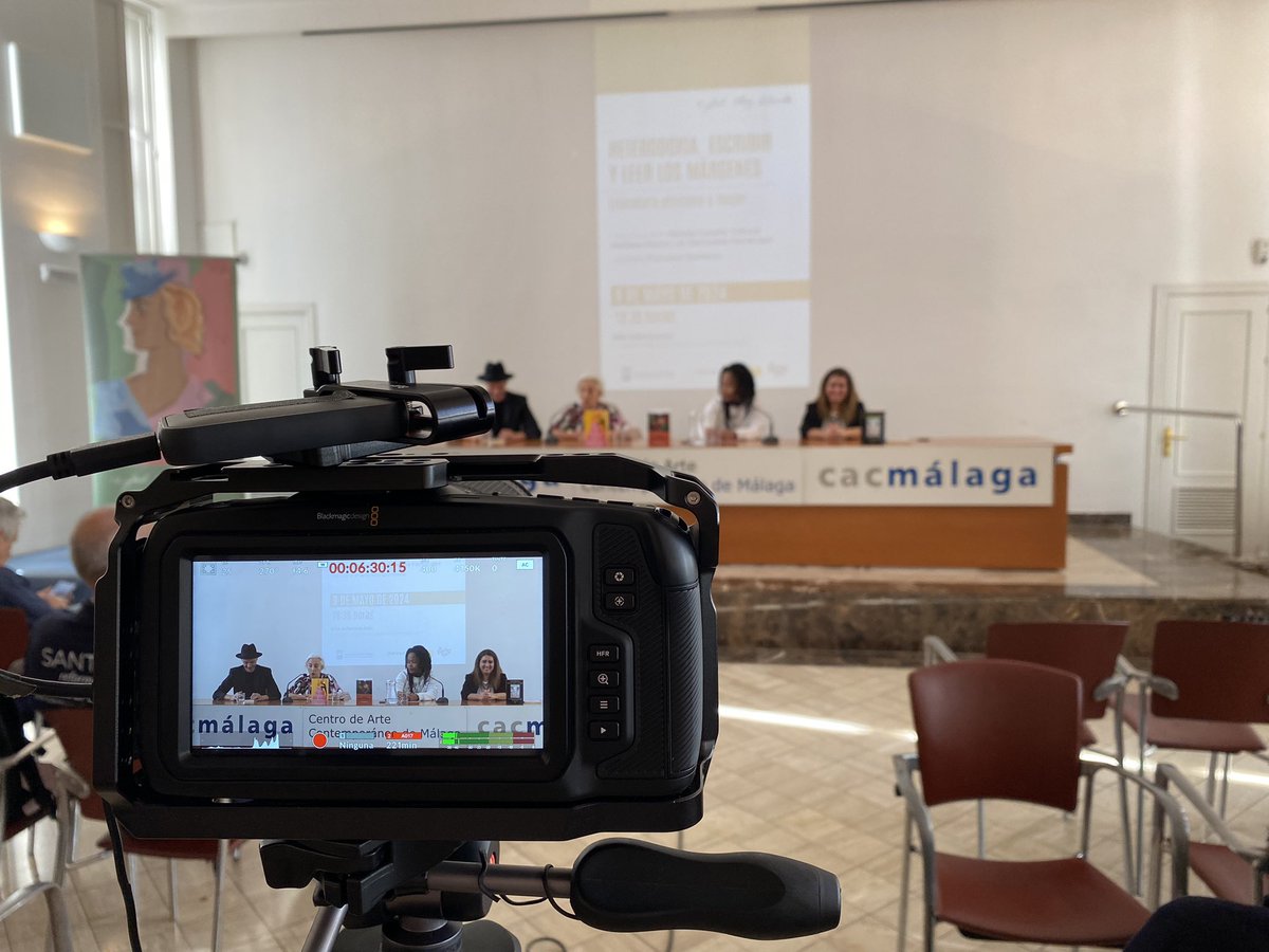 Comienza la jornada ‘Heterodoxia. Escribir y leer los márgenes’ dedicada a la literatura africana y la mujer que celebramos en el @cacmalaga 🧡