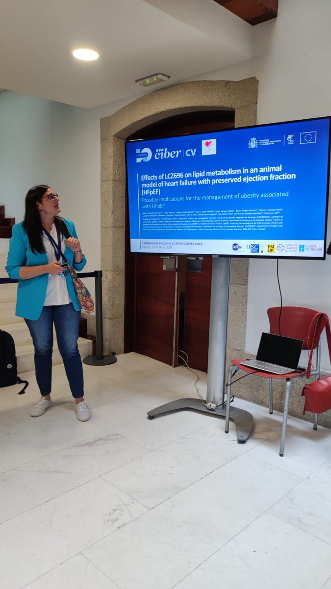 Siempre comprometidos!! Las doctoras @MCebMar y  Sandra Feijóo, brillante representación de <a href="/cardiologiaCHUS/">CARDIOCHUS</a> <a href="/cimususc/">CiMUS</a> <a href="/idis_research/">Instituto de Invest. Sanitaria de Santiago (IDIS)</a> en la I Jornada de Personal Científico Joven del @CIBER_CV en #Vigo #JovenCIBER #10añosCIBER <a href="/JoseJuanatey/">José R. Juanatey</a> <a href="/SanidadeXunta/">Consellería de Sanidade</a> <a href="/santiagosergas/">Área Sanitaria de Santiago e Barbanza</a>
