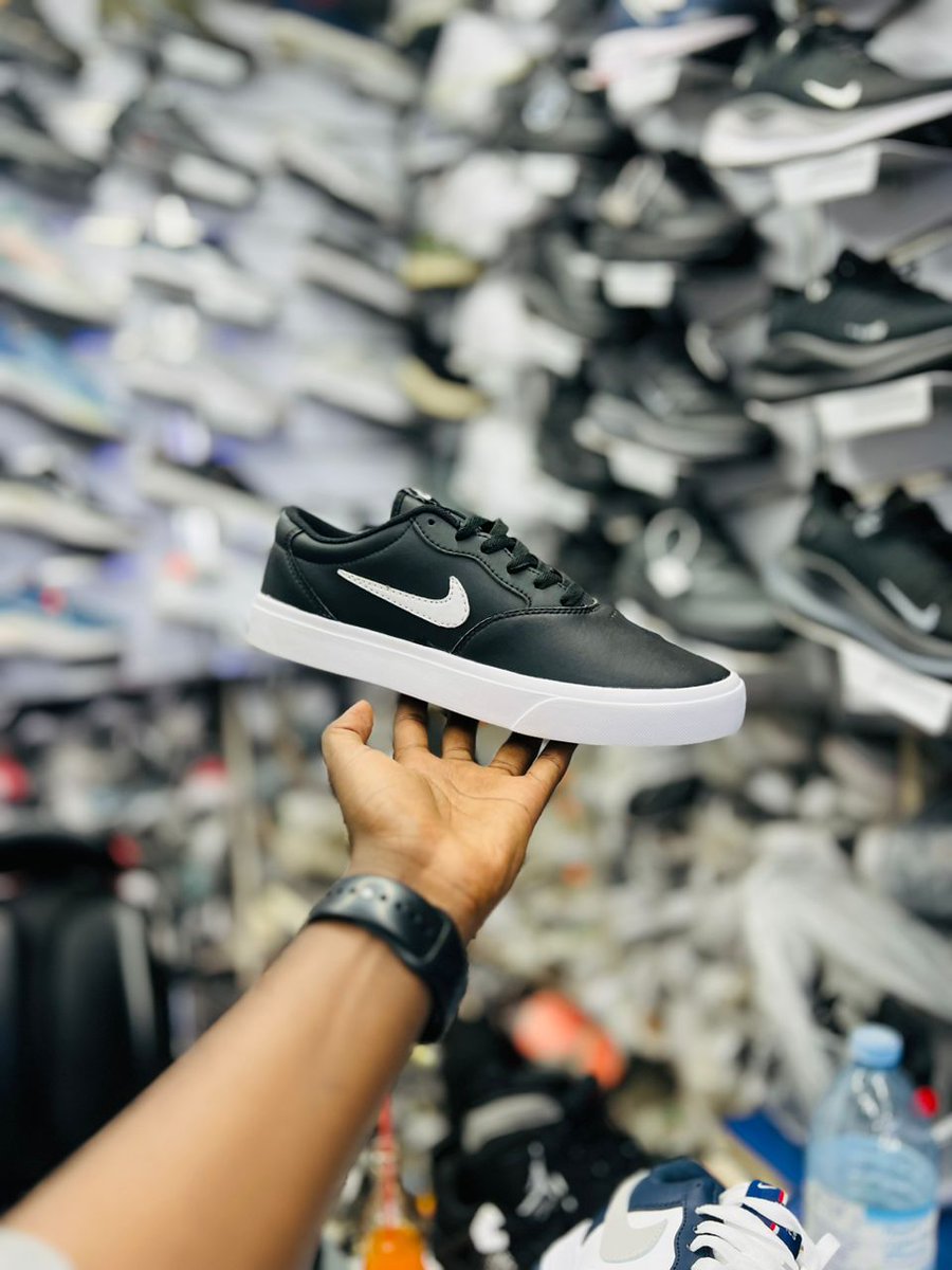 Get shopping for the perfect sneakers ahead of the weekend. 🏷️ 150k ugx 📍Located at Kabale Arcade, Nabugabo street Call or WhatsApp on 0755768450 OR 0781550320 strictly for business