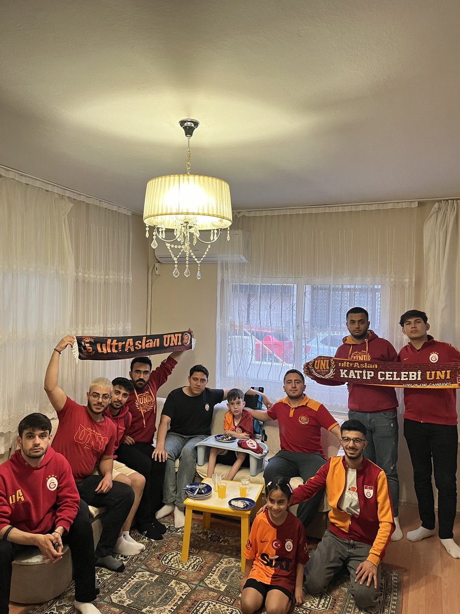 İYİ Kİ DOĞDUN ASLAN DORUK!
SMA savaşçısı Doruk kardeşimizi doğum günü için ziyaret ettik. Kardeşimize nice sağlıklı günlerde Ali Sami Yen'de Galatasaray'ımızı birlikte izleme sözü verdik.

#ultrAslanUNI