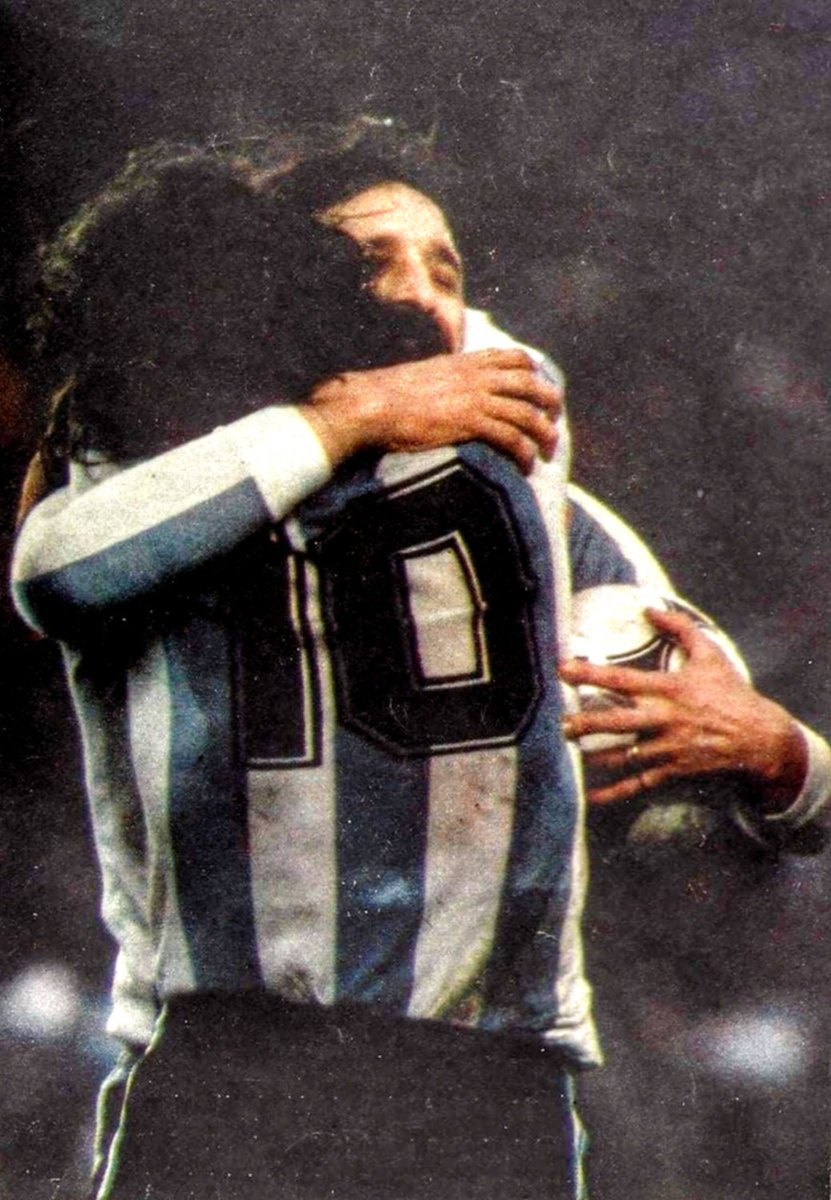 #MarioKempes & Leopoldo Luque
'Los Socios de Gol' 
#SeleccionArgentina Campeón #FIFAWorldCup '78