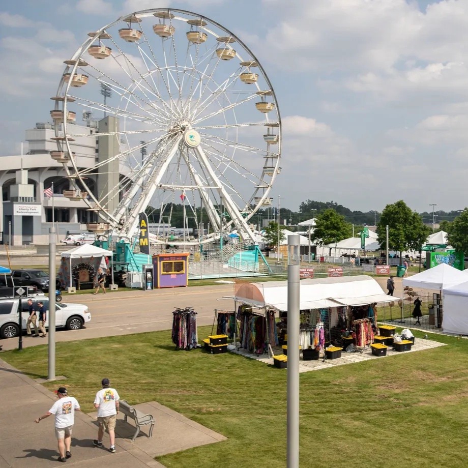 Barbecue and a ferris wheel are in store at Liberty Park this month. Have you made plans for Memphis in May and Bluff City Fair?

📷 The Daily Memphian; The Commercial Appeal