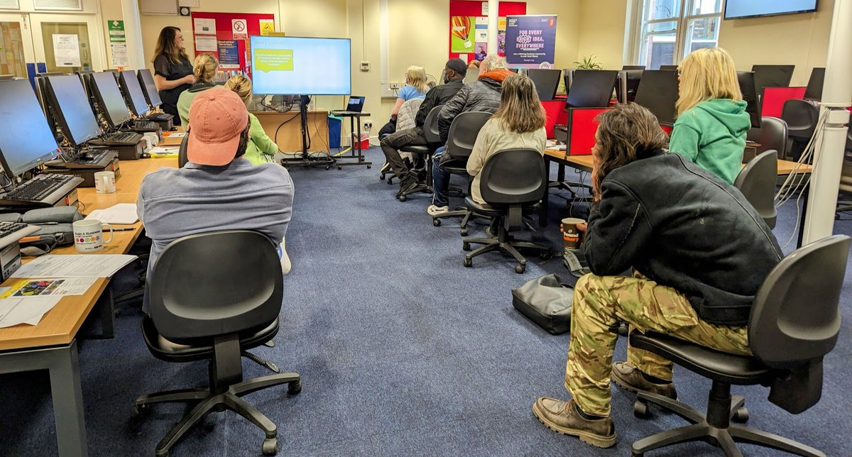 Today’s @BuildaBiz_GM workshop at #Bury Library has been about the fundamentals of #marketing and getting the skills, tools and knowledge to market your business successfully. You can check out our next workshop dates at: buildabusinessgm.org/babevents. @RucheMarketing. #Bury #Startup