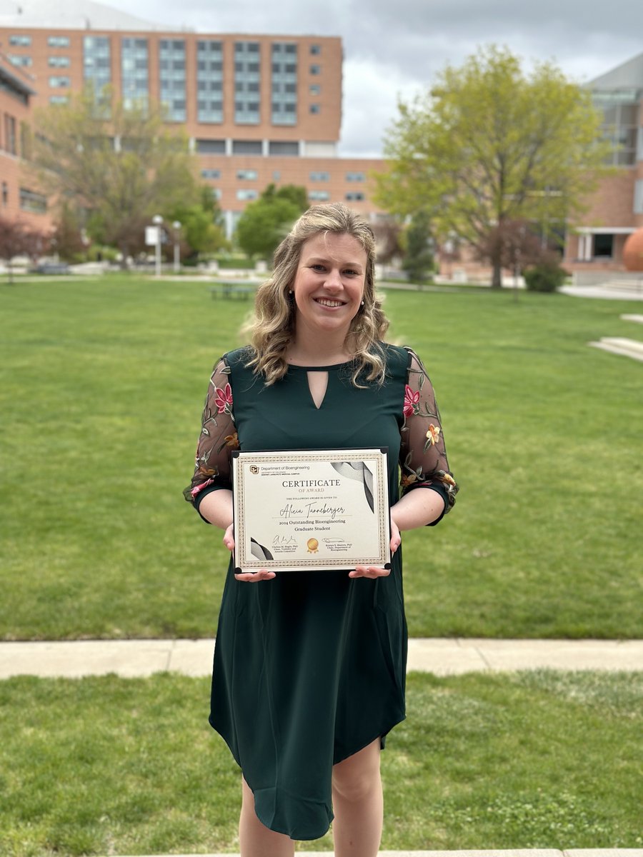 Incredibly honored to be chosen as the recipient of this year's CU Denver | Anschutz Outstanding Bioengineering Graduate Student! Thank you to everyone that has supported me.

A special thank you to @ChelseaMagin for hosting the awards ceremony. 

PC: @BrisaPenaUCD