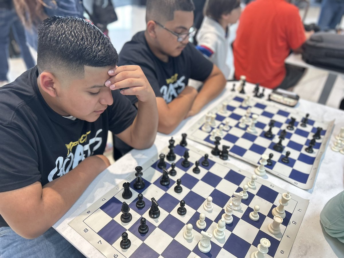 Even with delays our boys are still locked in! #GOATS #Road2Nationals #ImpactChess @Impact_AISD @breathariancc @TheEntTeach @KidFriendlyArt