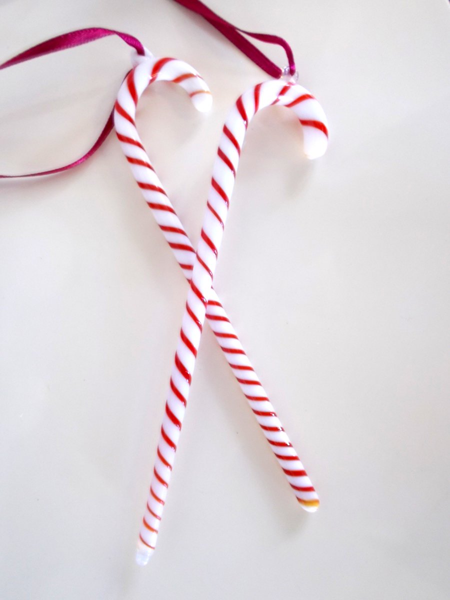 Vintage Glass Candy Canes, Snowflake Ornament & Stuffed Reindeer - FREE SHIPPING ►tworlddesign.etsy.com/listing/485705…………… — #snowflake #etsyvintage #artglass #candycane #holidaydecor #uniquegifts @EtsyRetweeter #etsyshop #holidays2024 #shopetsy #trendy #FreeShipping