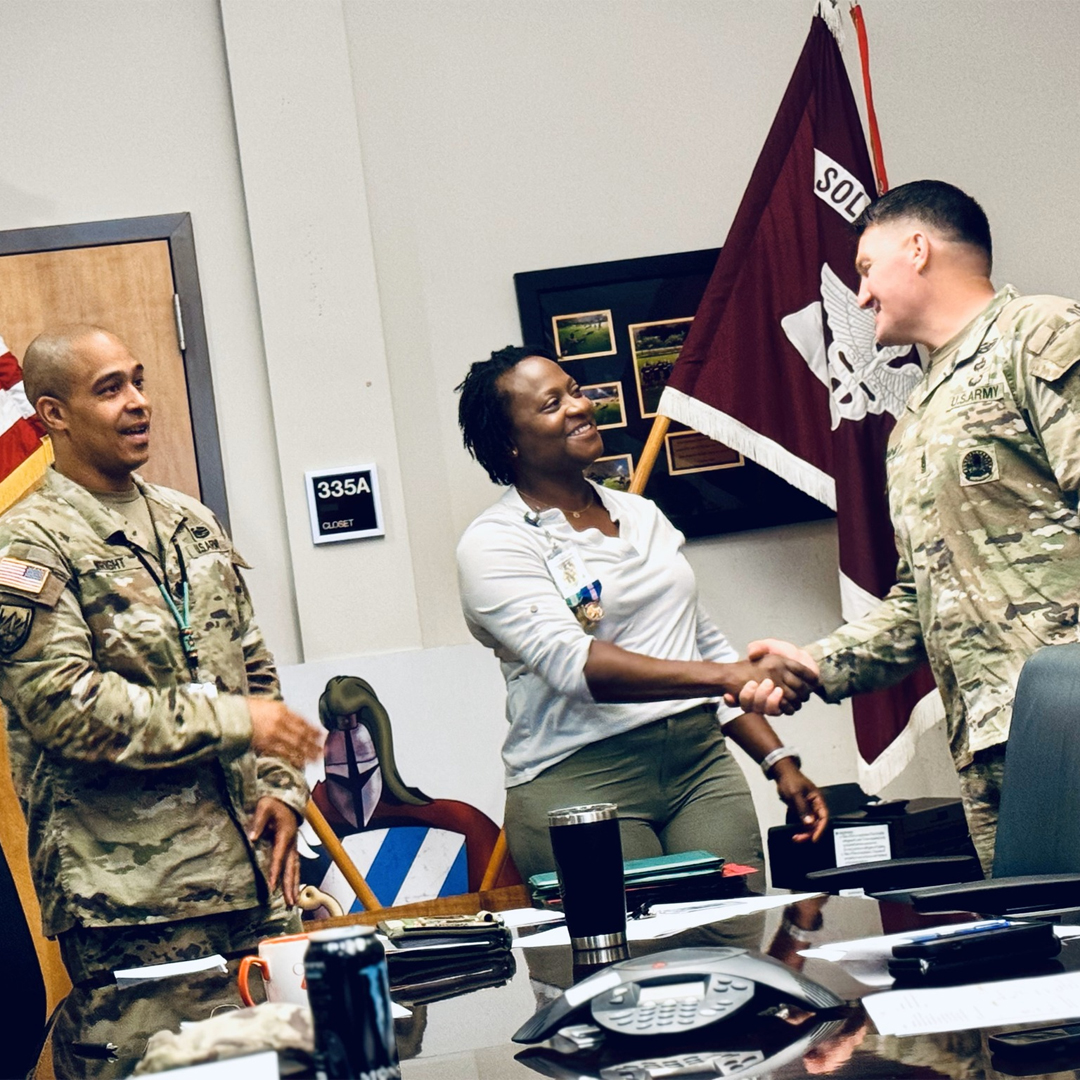Fort Stewart SRU BN CDR LTC Wright and CSM Bennett recognize their Physical therapist (PT), Dr. Yvonne Larochelle, for all the work she does for the community.

#ARCP #ThankYou #IronGuardians #FtStewart #SRU #PT #PhysicalTherapist #ArmyLife #HealthcareProfessional