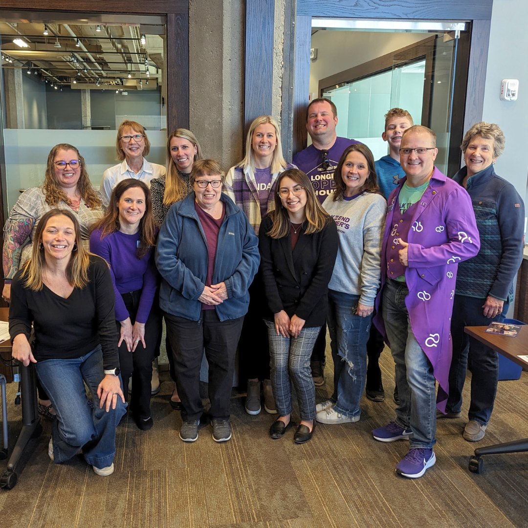 In Fargo, six North Dakota legislators recently met with our volunteer advocates to talk about issues impacting people living with dementia and caregivers. Thanks to everyone who joined us and shared their personal experiences. Your stories make a difference! 💜