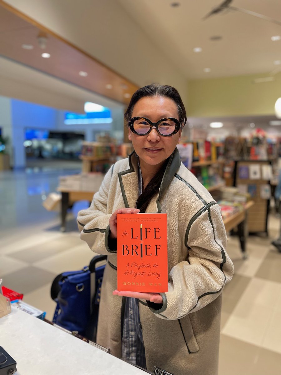 Hey #SFO! We have one last signed copy of #TheLifeBrief by local author #BonnieWan at our Terminal 3 store. Come n get it! #AANHPIHeritageMonth #ThrowbackThursday