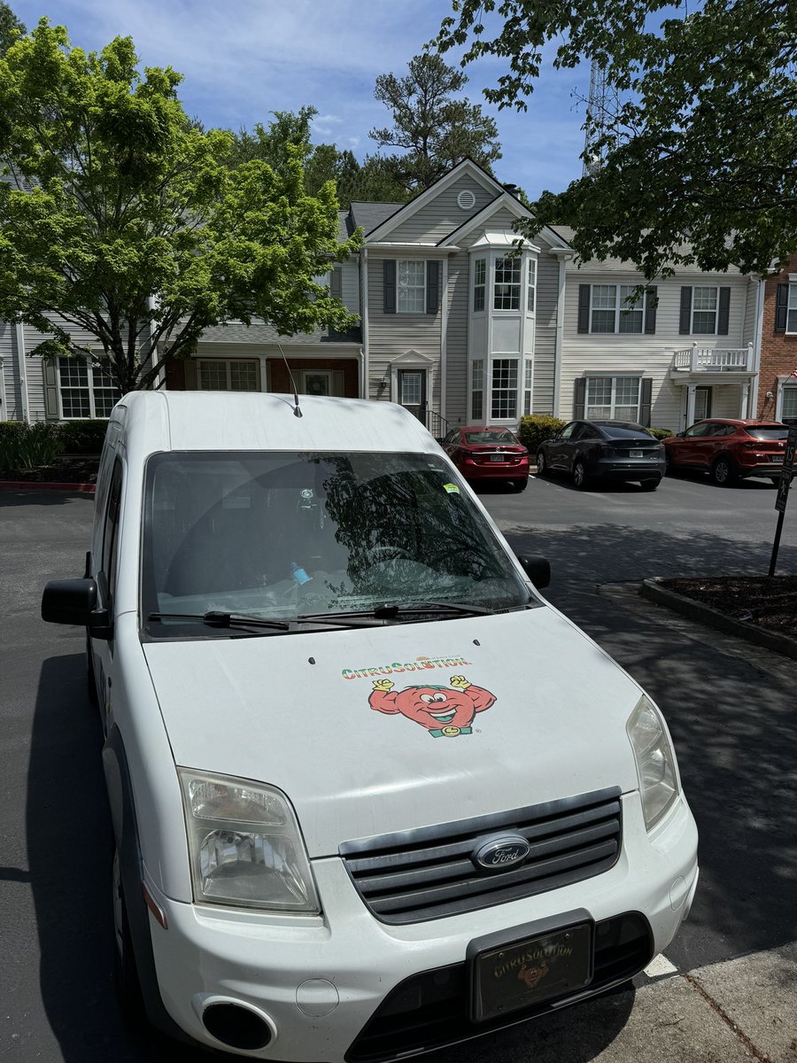CitruSolution's tweet photo. Why yes we clean apartments and townhomes. And we do it right! https://t.co/aRQqMeaIjX https://t.co/64M37DZbkX