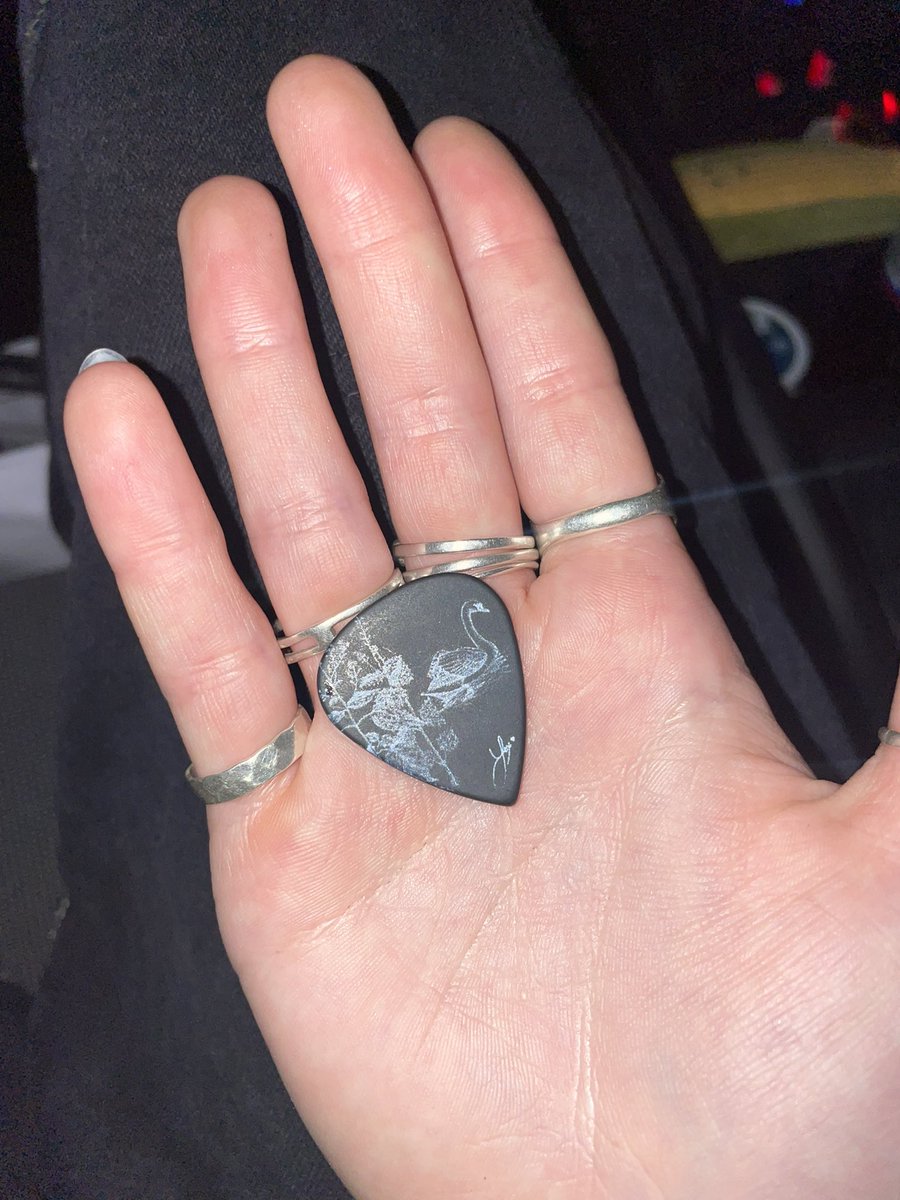 got my guitar pick from my girlie😌🤍🎀🩷🌟💓 @lexiilynn21 luv u rockstar x