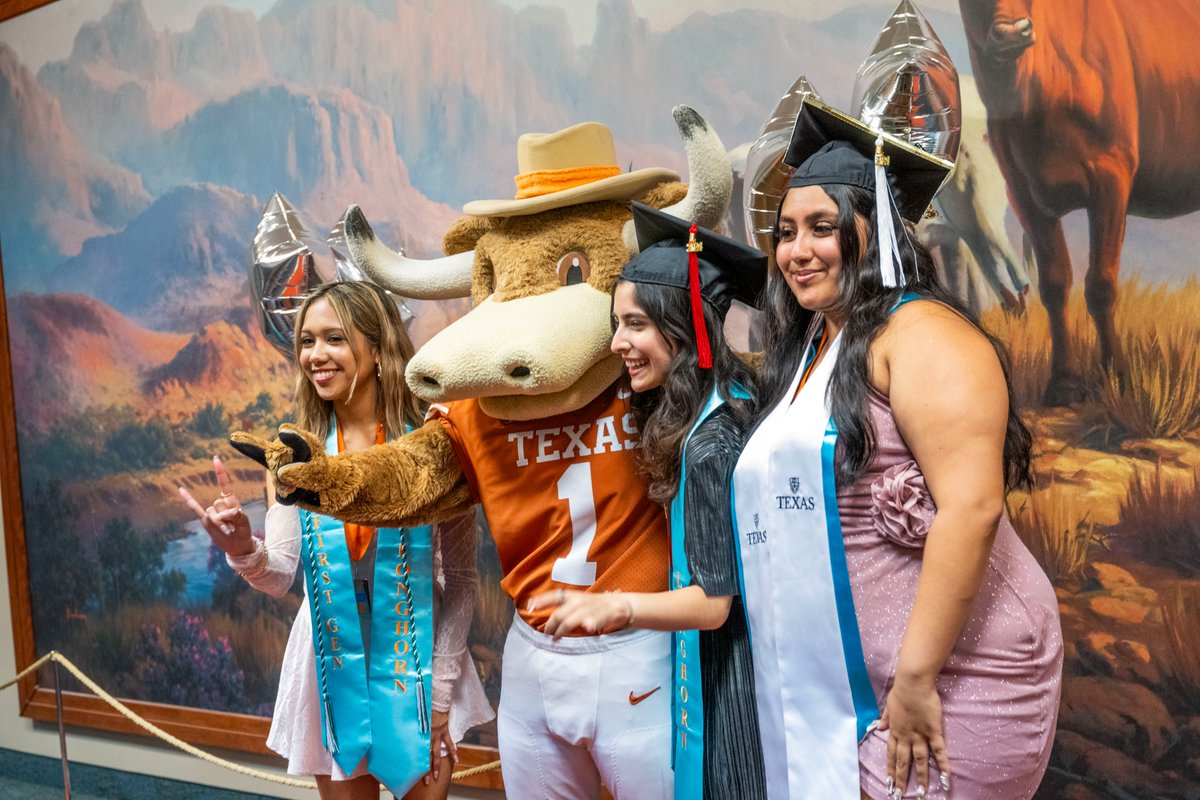 We are so excited to celebrate our graduating Longhorns this weekend 🤘🎓 Find all the details for #UTGrad24 at commencement.utexas.edu