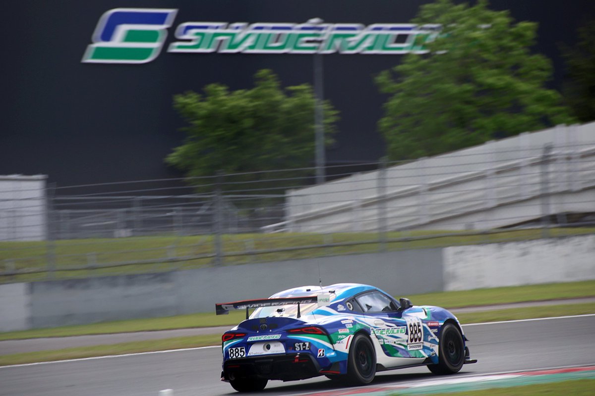 kumayama4126's tweet photo. 最近は専ら「ネタ構図」が多い様な…
www
😅
#S耐
#えすたい
#ROOKIE_Racing
#SHADE_RACING https://t.co/2lxKWo3AC7