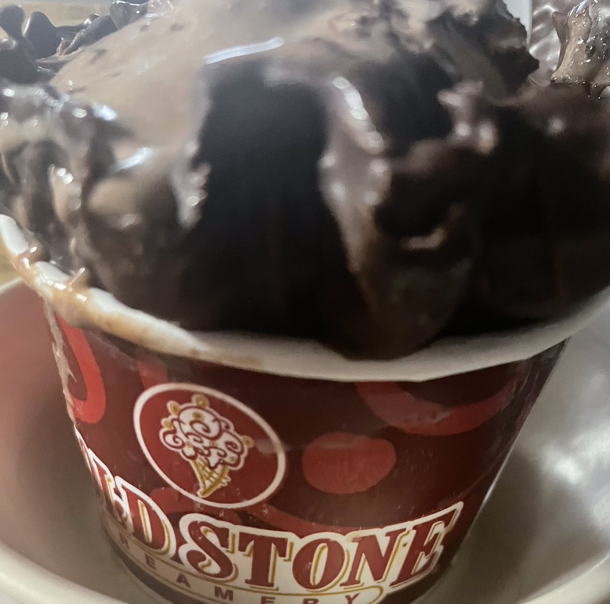 I normally don’t eat much in the spring and summer because of the heat, so I’m having @ColdStone for dinner. Lol,🍨.