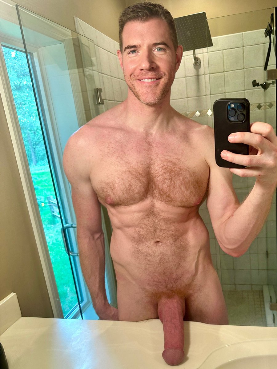 I need a good boy to help me take a shower with me 😏

onlyfans.com/legrandwolf/c5