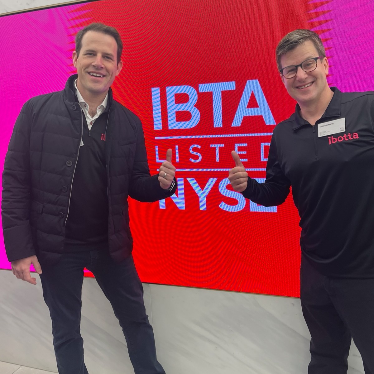 Congratulations to Business Administration alumnus Gregory Mann '94, who is a founding member of the mobile rewards company, Ibotta which recently went public on the NYSE with a $2+ billion valuation! #EtownExcellence #BlueJaysAlways Learn more: on.wsj.com/4aYad8t.