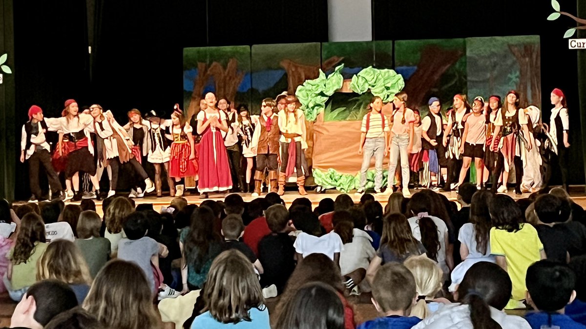 Kinsey Friedrichs (@mrsfriedrichs) on Twitter photo I’m always amazed to see our Drama Club performance each year. Love seeing these students ✨shine✨and perform their ❤️hearts❤️ out! Thank you <a href="/MrsSotoCES/">Karla Soto</a> <a href="/MissInceCES/">Janaye Ince</a> <a href="/suzylaneces/">Suzy Lane</a> and Tiff Major <a href="/TISDCES/">Creekview Elementary</a> I’m always amazed to see our Drama Club performance each year. Love seeing these students ✨shine✨and perform their ❤️hearts❤️ out! Thank you <a href="/MrsSotoCES/">Karla Soto</a> <a href="/MissInceCES/">Janaye Ince</a> <a href="/suzylaneces/">Suzy Lane</a> and Tiff Major <a href="/TISDCES/">Creekview Elementary</a>