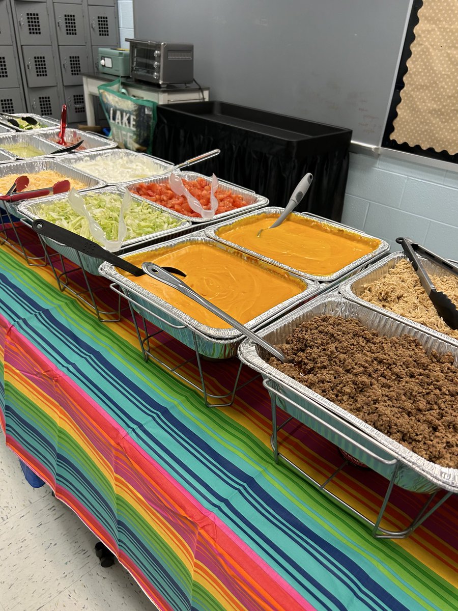 Nacho Bar for our CCES Staff was a crowd pleaser today! We are so grateful and appreciative of our hardworking, dedicated team! Don’t you want to be a Duke! #ccesdukes #WeAreCUCPS ⁦@NAESP⁩