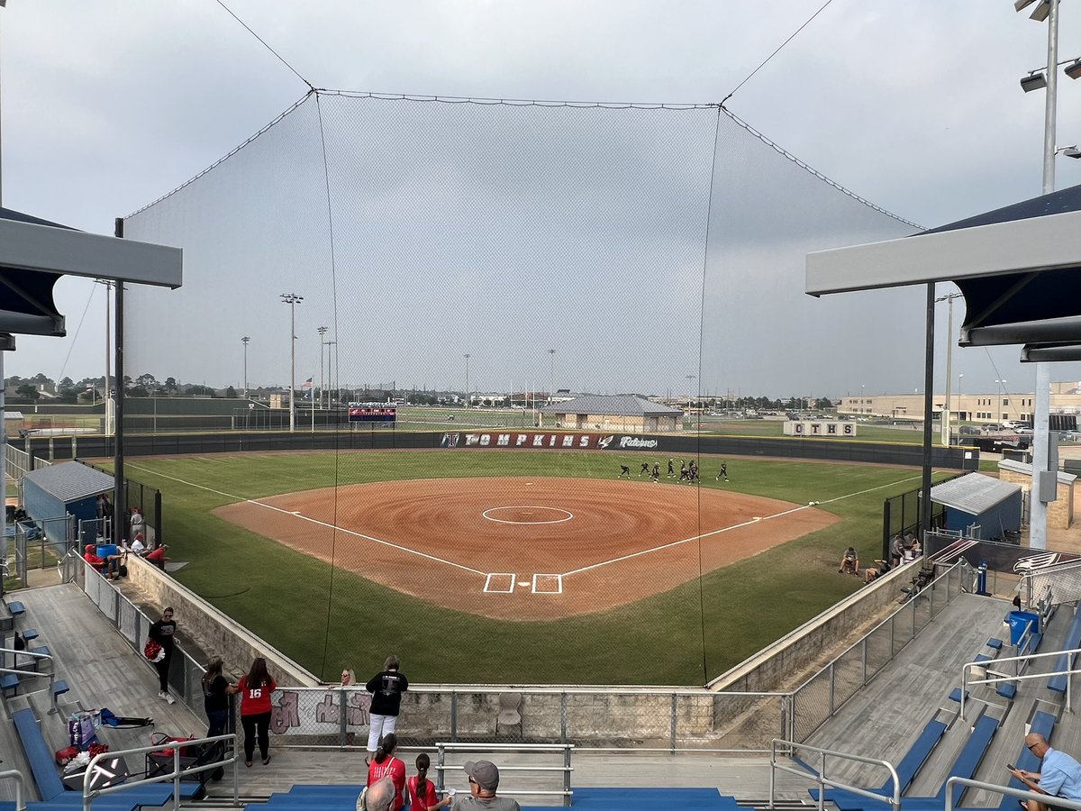 📍Katy, Texas 6A-Region III Quarterfinal softball tonight in Katy as the nationally top-ranked Katy Tigers take on Cinco Ranch in a One Game Playoff. Join me on Texanlive.com here at 6:30pm: bit.ly/3UNLSfX #txhssoftball | @dctf | @Texan_Live