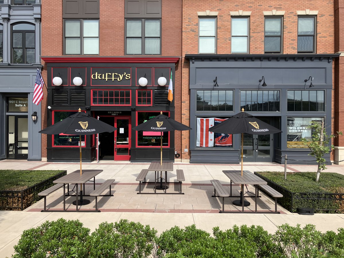 DuffysCapHill's tweet photo. At long last a patio!

Come get ya some!

Open until 11 PM.

See ya soon! https://t.co/lcCTtqREzz
