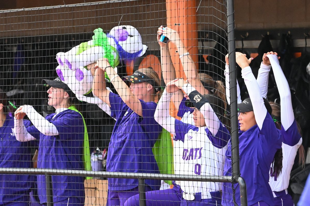 That's a W for the Wildcats 👊 Weber State will play the winner of game six Portland State vs. Idaho State, Friday at 1:30 p.m. #WeAreWeber