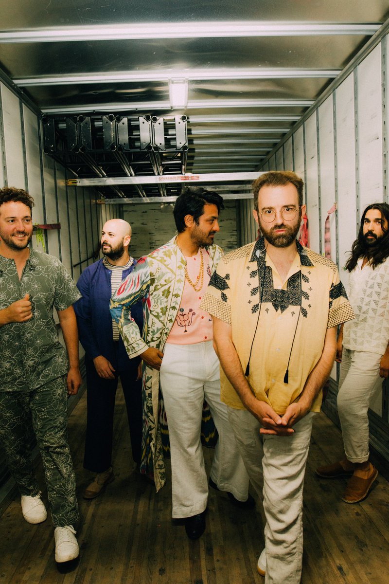 Just a good old fashion photoshoot in a semi 🚛