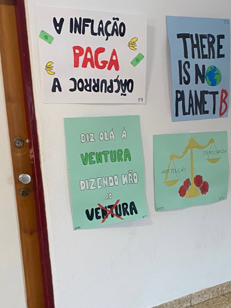 A Direção da Escola Secundária Helena Cidade Moura, de Alcabideche, deve ser recordada de que a sua missão é ensinar e não doutrinar. Não compete à escola fazer este combate político e por isso  deve ser denunciada publicamente!