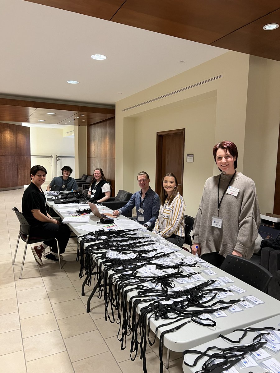 We have an excellent team of @PsycSMU students getting ready to host psychology students from all across Atlantic Canada at this year’s @scienceatlantic conference. @SMUScience @SMArts_SMU @smuhalifax