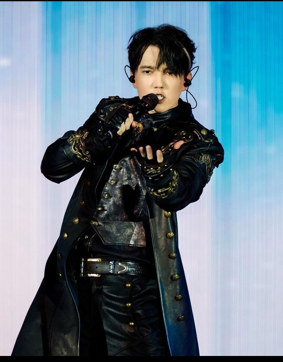 @Deli0012 @Helendear007 @dimash_official Yes Dear 😉😉😉 😁😁 ...because the emotion of the concert does not end with the last note, but continues to resonate in everyday life, bringing with it a set of sensations and memories❤️❤️✨️✨️ 30th BIRTHDAY CONCERT #DimashConcertIstanbul #DimashQudaibergen