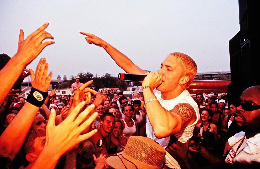 Unseen picture of Eminem during the Warped Tour in Randall’s Island, New York on July 16, 1999.

📸: Craig Wetherby