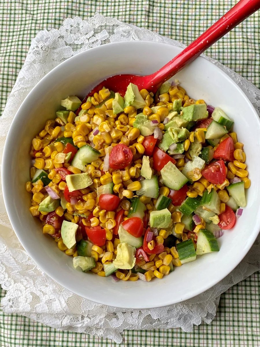 Recipe➡️ thesouthernladycooks.com/fried-corn-sal…
Skillet Fried Corn Salad is a wonderful addition to any summer meal! If you love fried corn, you will love this refreshing salad. #salad #corn