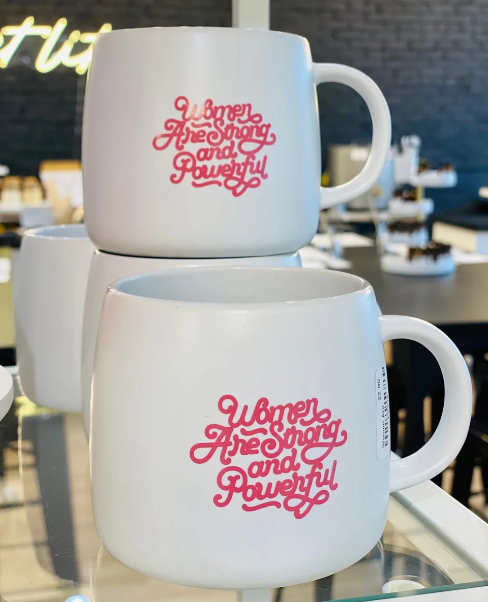 NoteologyFrag's tweet image. One stop shopping for MOM!

Cute mug + Cute card = A HAPPY MOM 💕

Shop local with complimentary wrapping too! 

#mothersday #Noteology #mom #Scranton