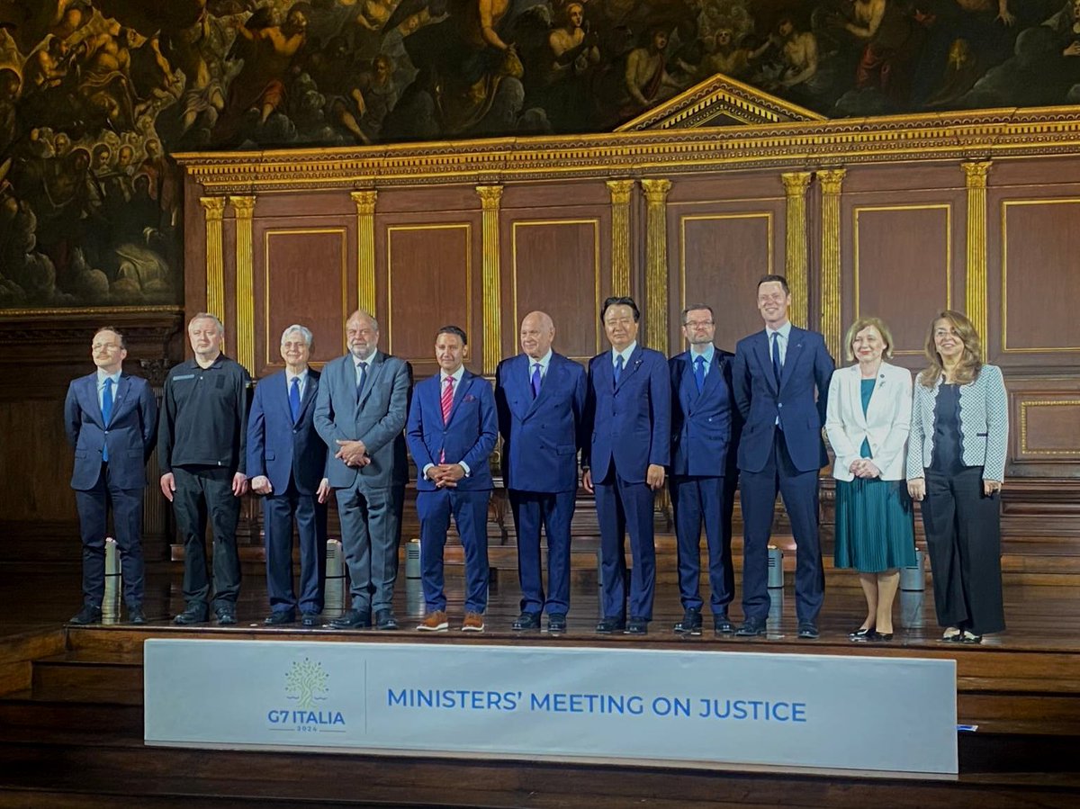 Uniting in support of Ukraine. 
Preventing illegal migration. 
Tackling organised crime. 

Great to meet with my <a href="/G7/">G7</a> Justice counterparts to address these global priorities.

#G7Italy