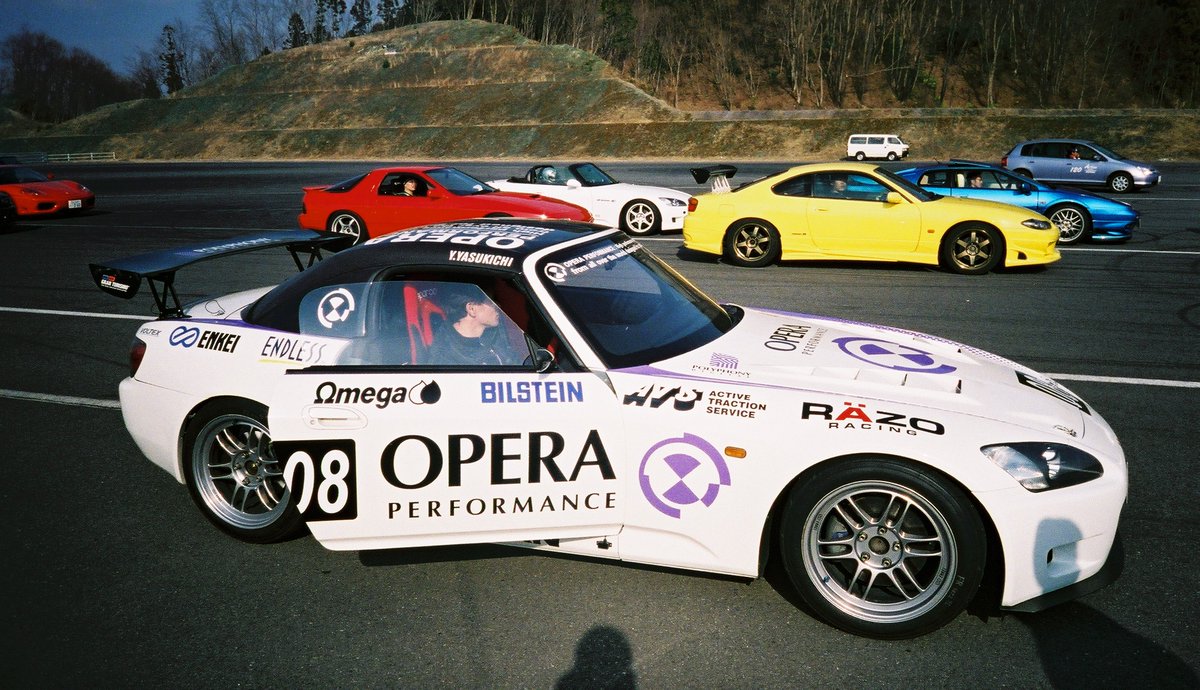 TruthIn32_bit's tweet image. Via miscellaneous Gran Turismo 4 press disks, an image of the Opera Performance S2000 during the development of GT4.