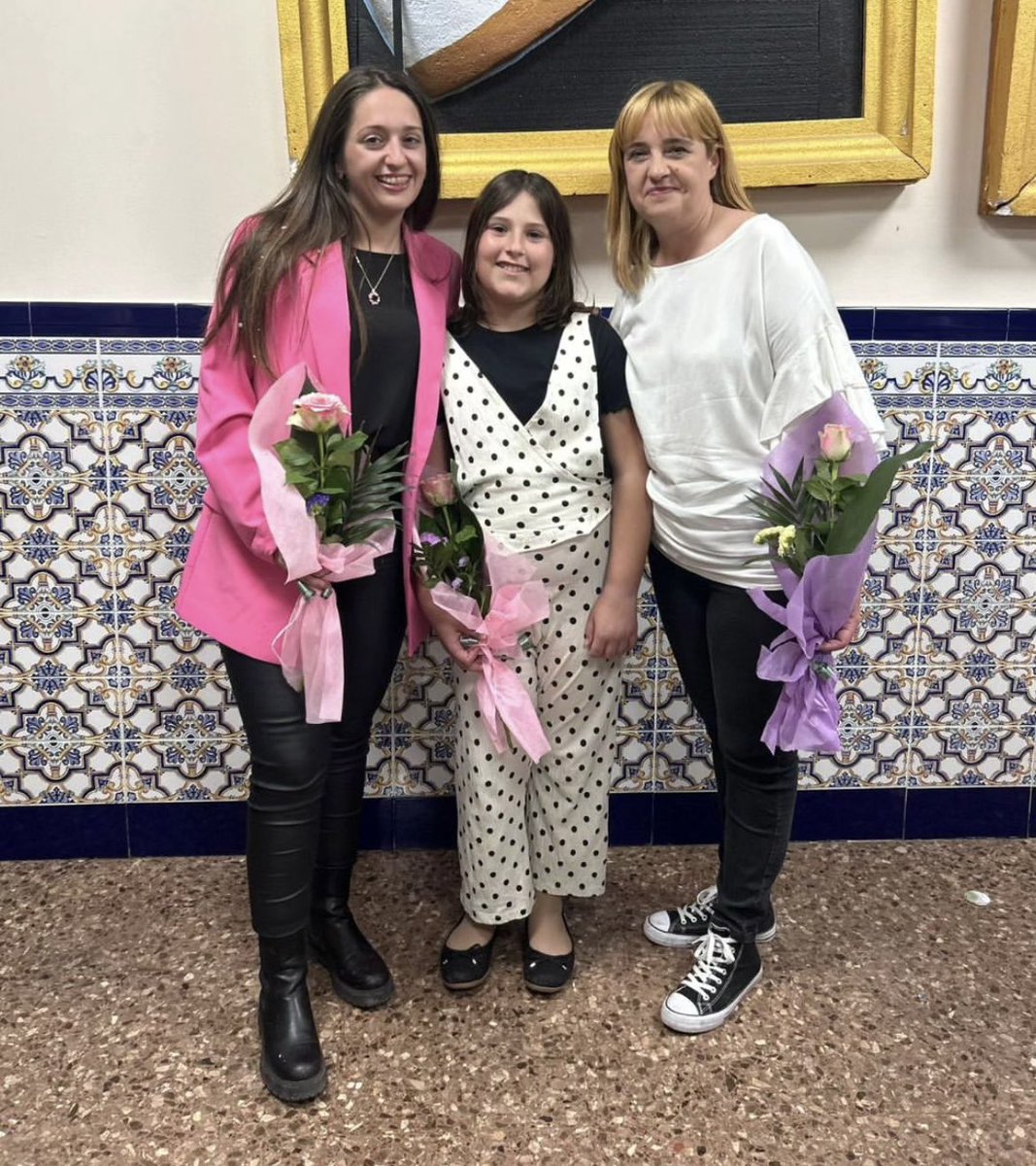 fallaelcano's tweet image. Ya tenemos Falleras Mayores para el ejercicio
2024 -2025!!

F.M.I
Zoe Martorell Gasquet

F.M
Laura Pérez Gómez

Esperamos que tengan un año lleno de alegrías, emociones y momentos inolvidables